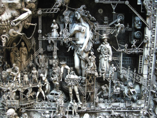 Illustration for article titled Kris Kuksi's Beautiful Art is Made From the Bones of Dead Model Kits